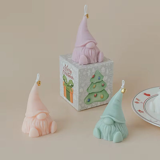CANDLE dwarf old man